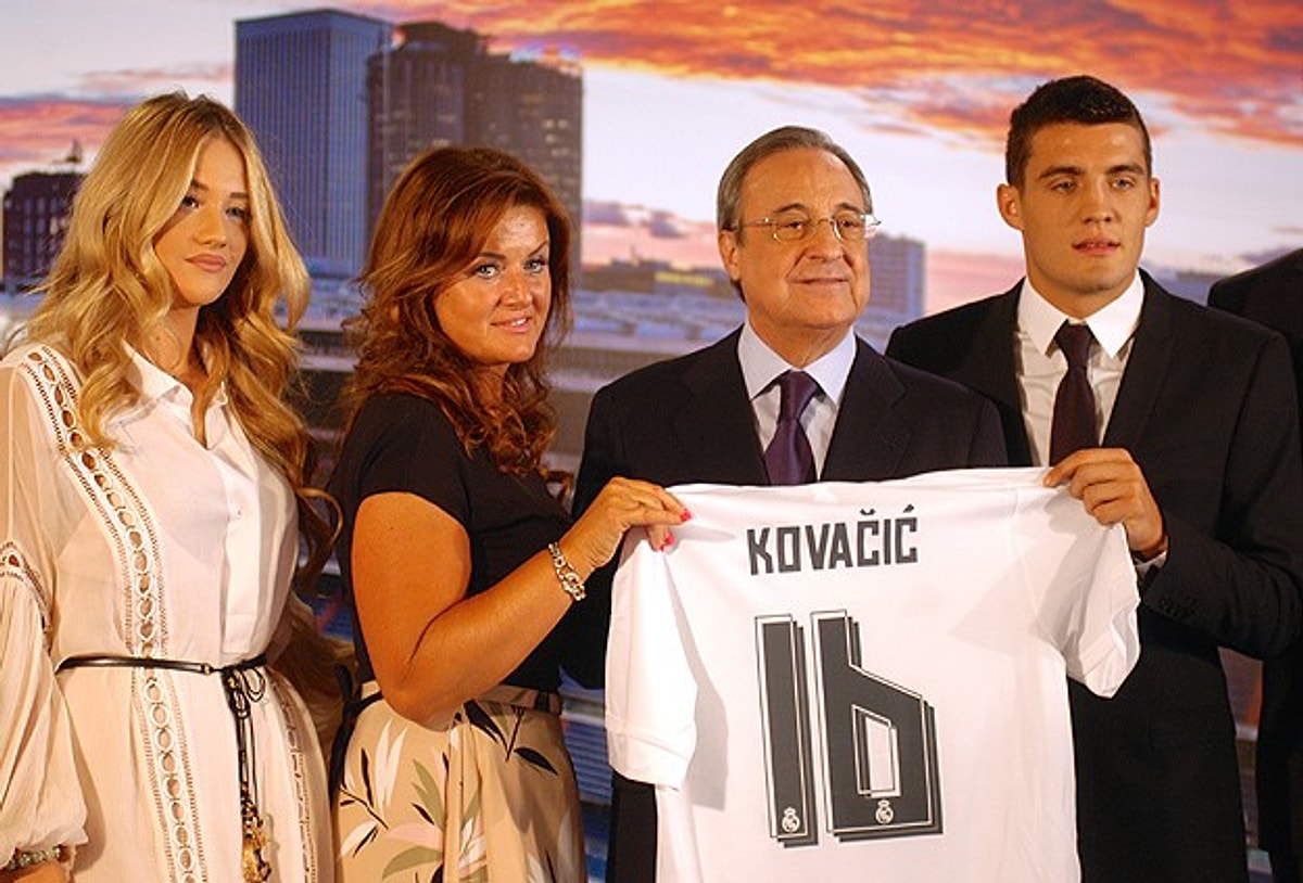Izabel Kovačić: The Elegant Entrepreneur, Fashion Influencer, and Devoted Family Woman